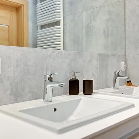 - Free Private Parking Apartment Danzig